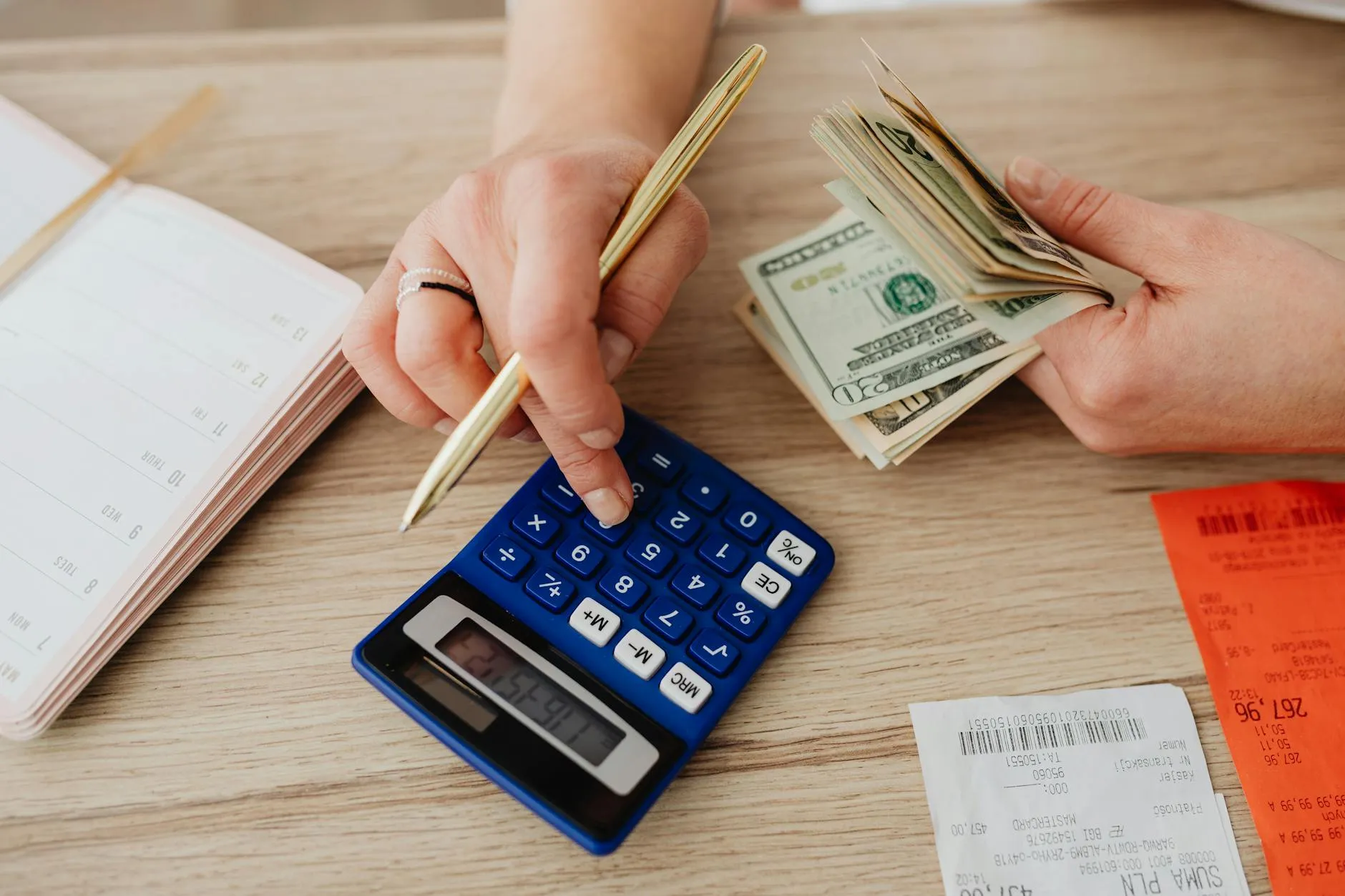 How Much Does a Notary Public Make?