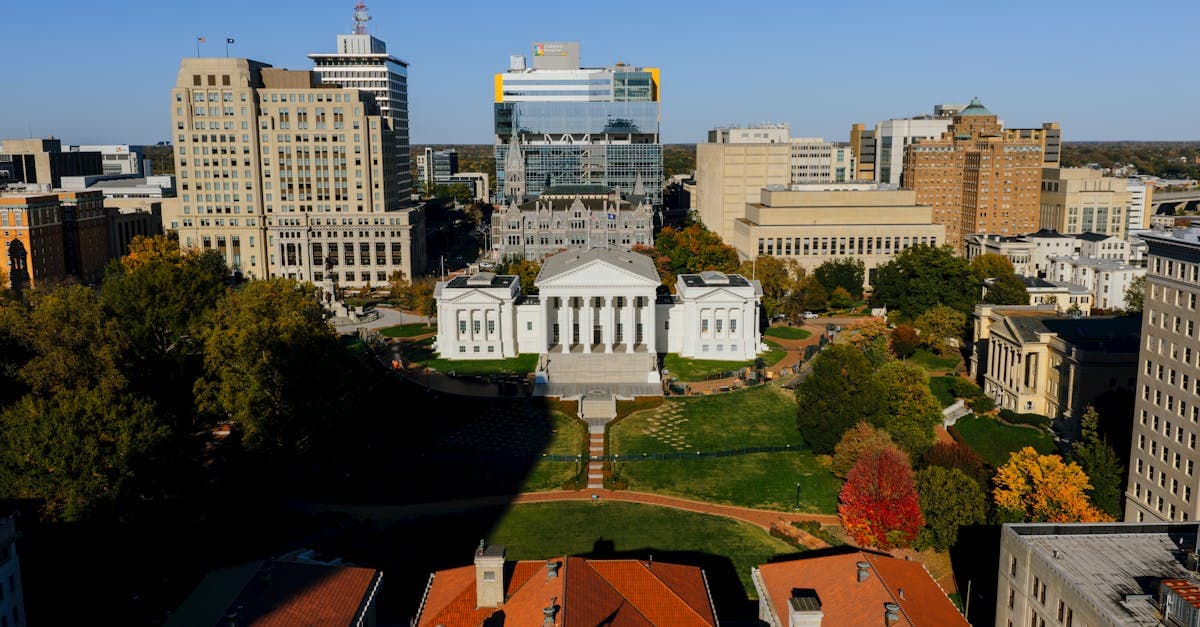 How to Become a Notary in Virginia: Step-by-Step Guide (2026)