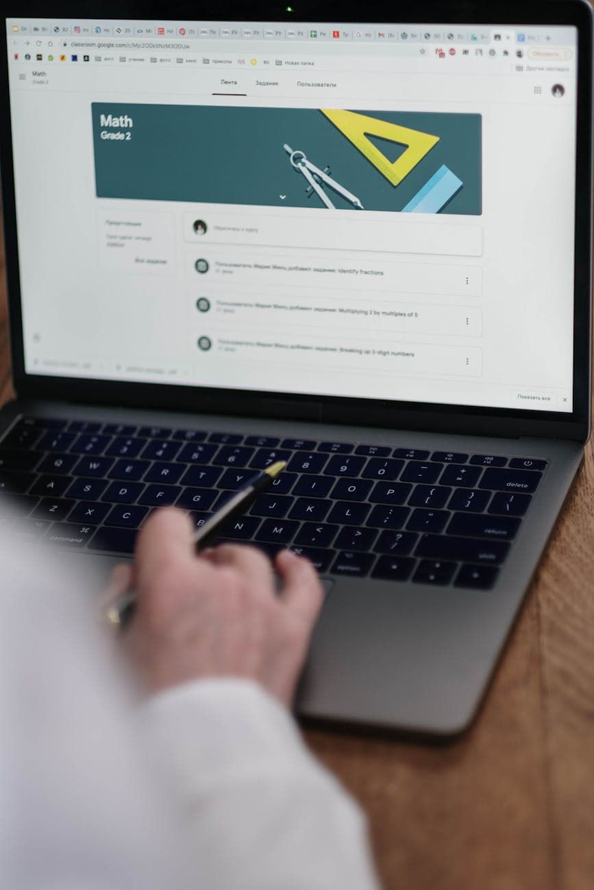 Notary Signing Agent Academy vs Loan Signing System: Which Course Is Right for You?