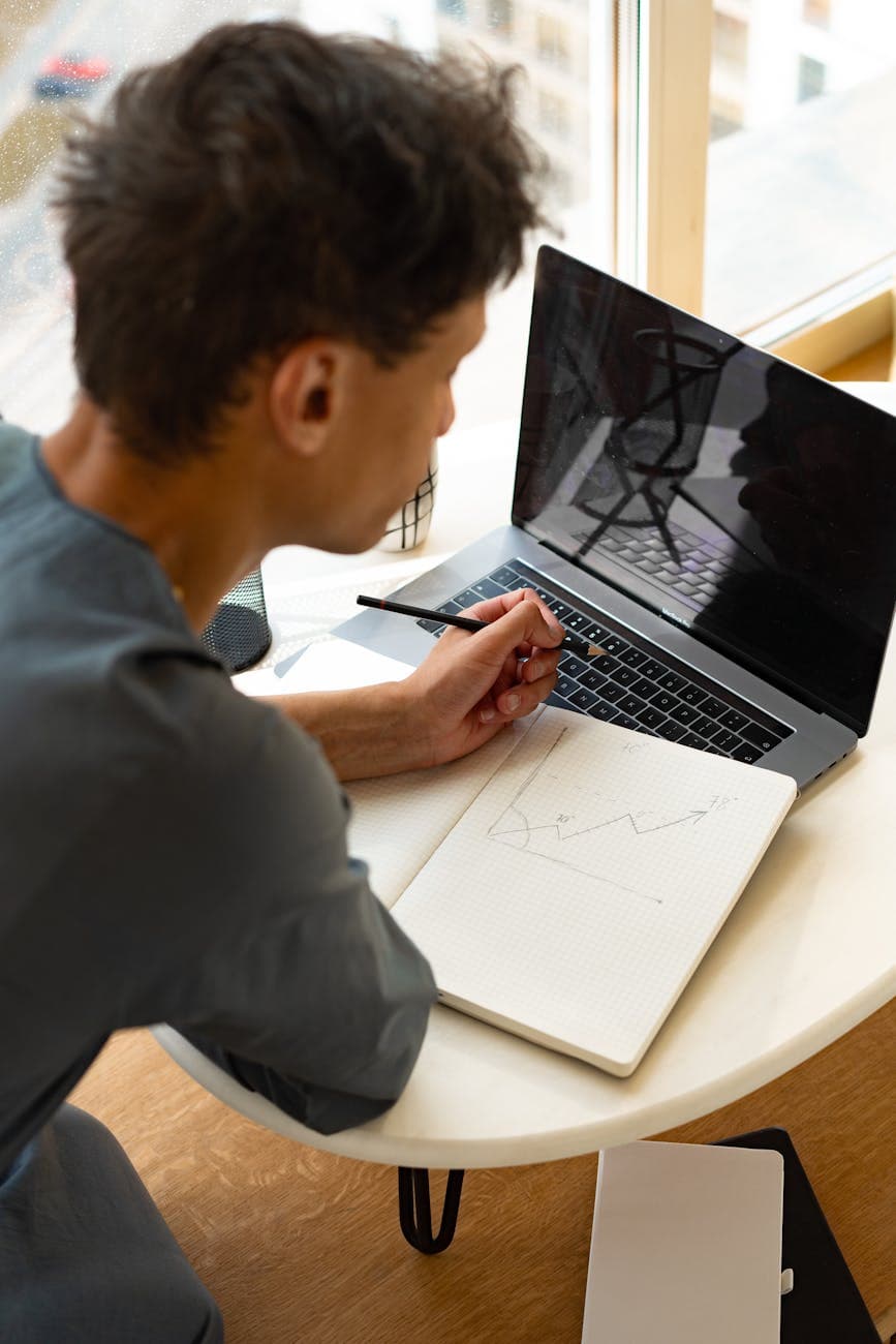 Notary Signing Agent Academy vs Loan Signing System: Which Course Is Right for You?