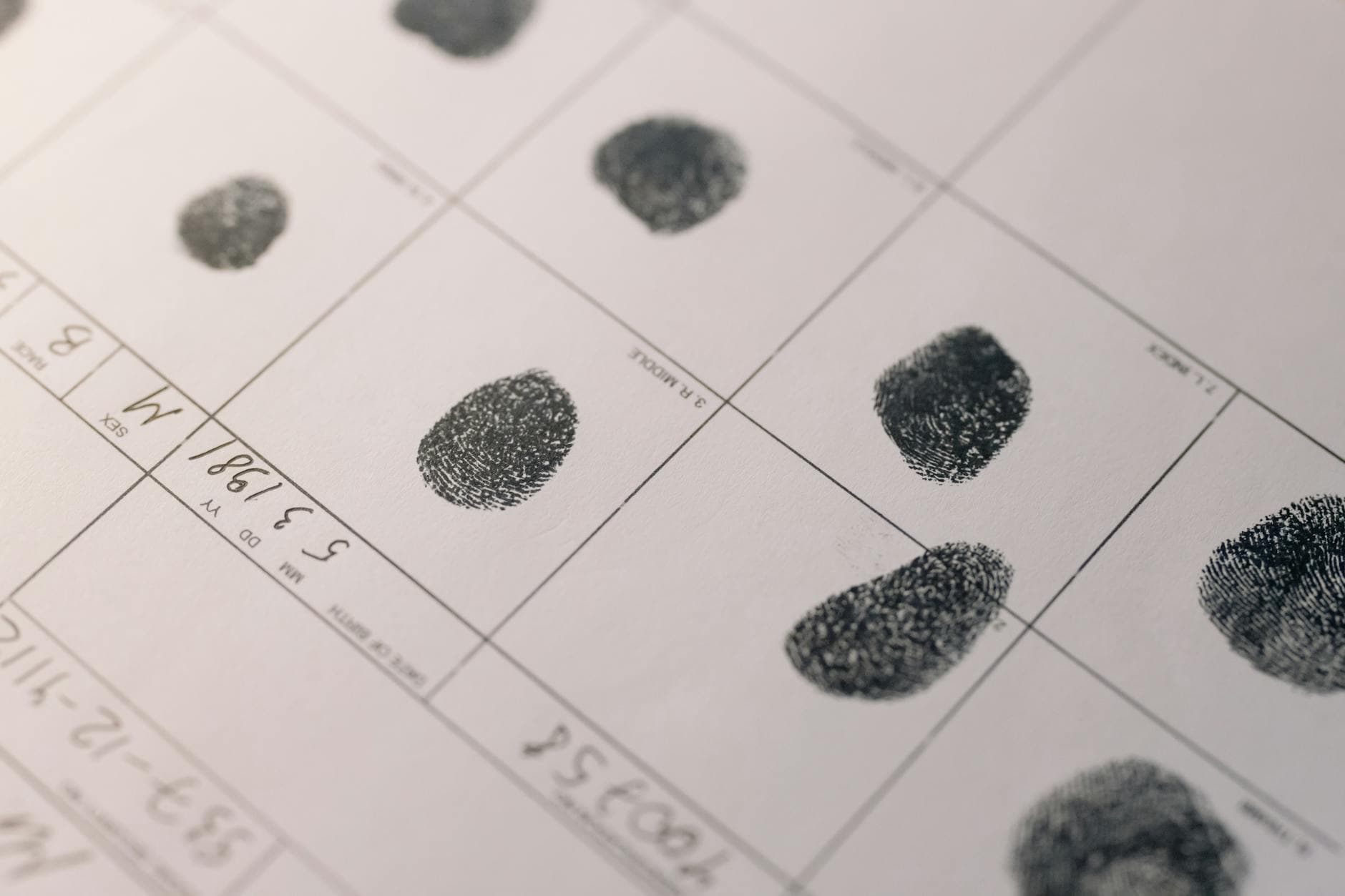 How to Become a Fingerprinting Notary